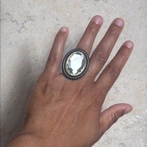 Size 5.5 - 6 Vintage Elegant Silver Statement Ring